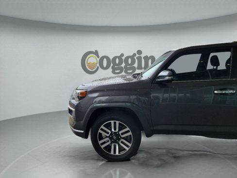 Used 2018 Toyota 4Runner Limited image 29