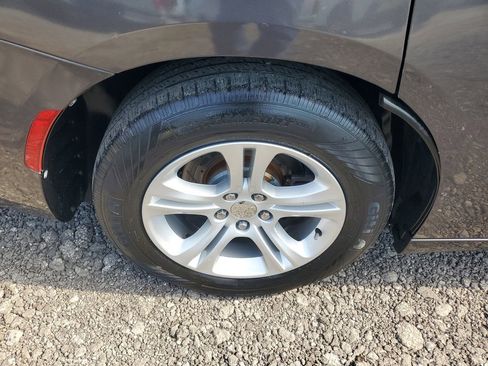 Used 2019 Dodge Charger SXT RWD image 7