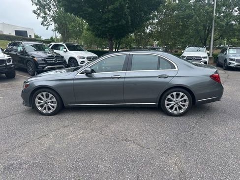 Used 2018 Mercedes-Benz E 300 image 8