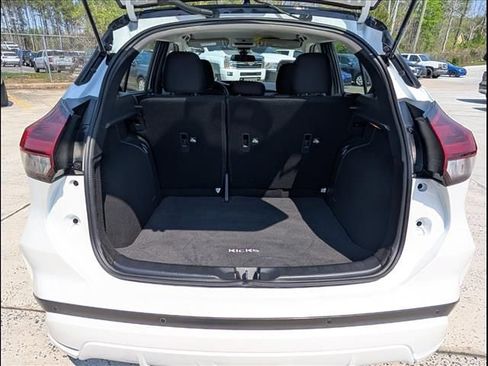 Used 2024 Nissan Kicks SR image 20