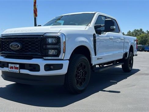 New 2025 Ford F250 XLT w/ Black Appearance Package image 9