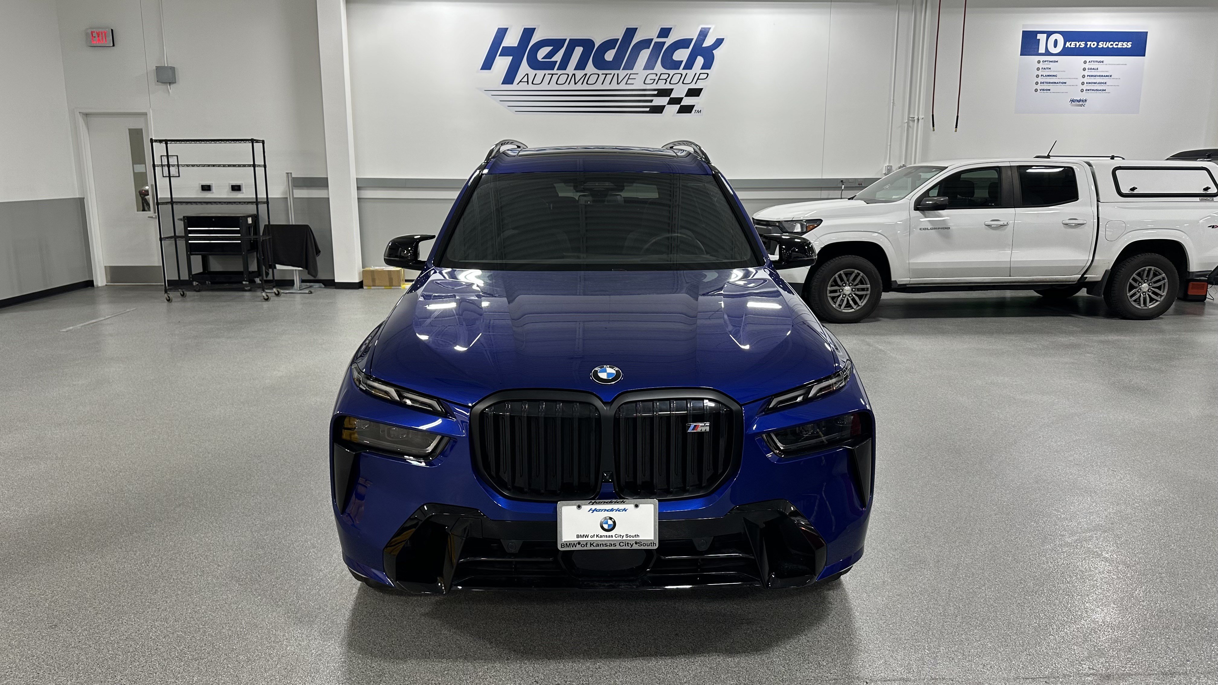 Certified 2024 BMW X7 M60i w/ Executive Package AWD/4WD image 3