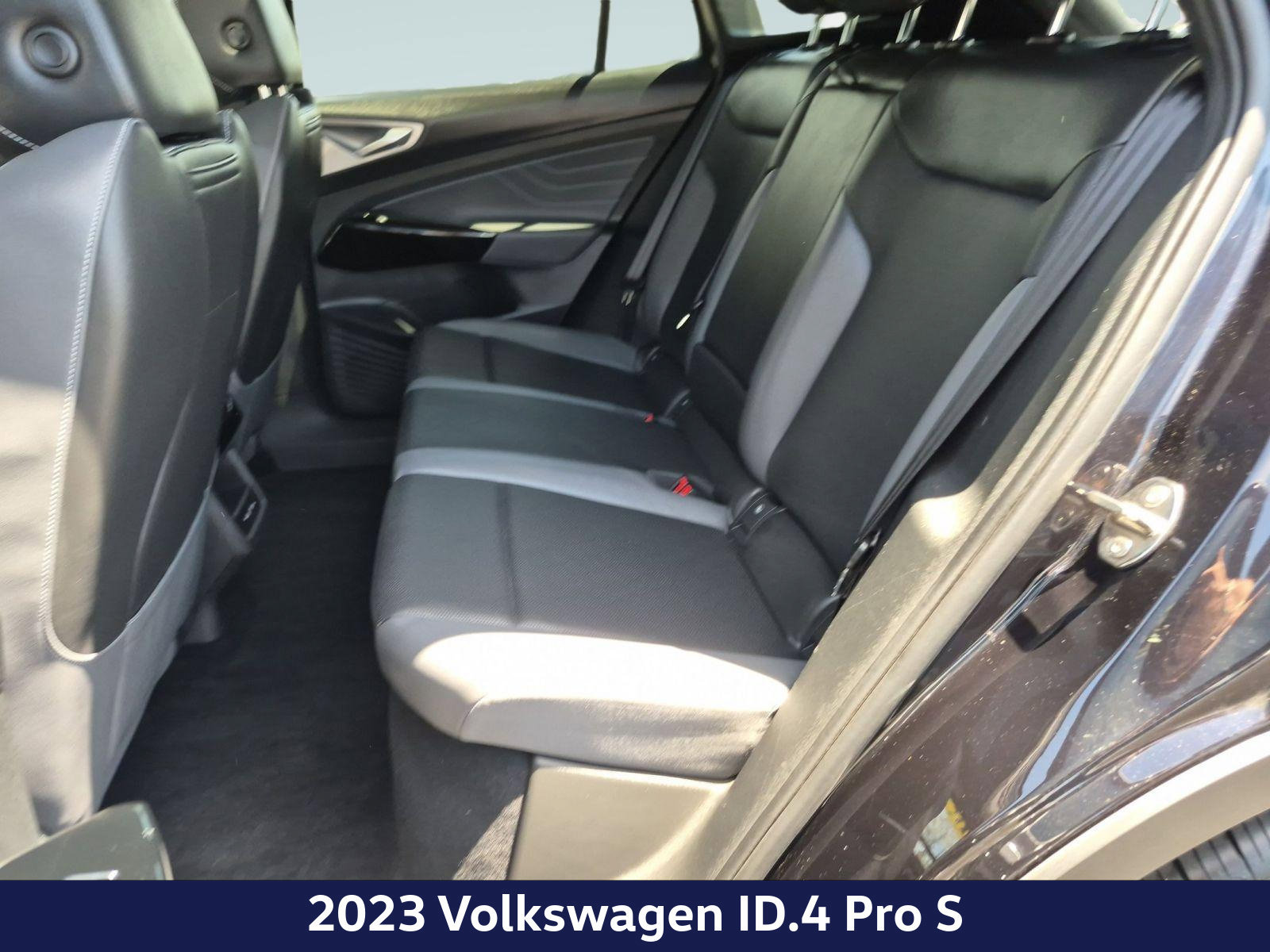 Used 2023 Volkswagen ID.4 Pro S RWD image 17