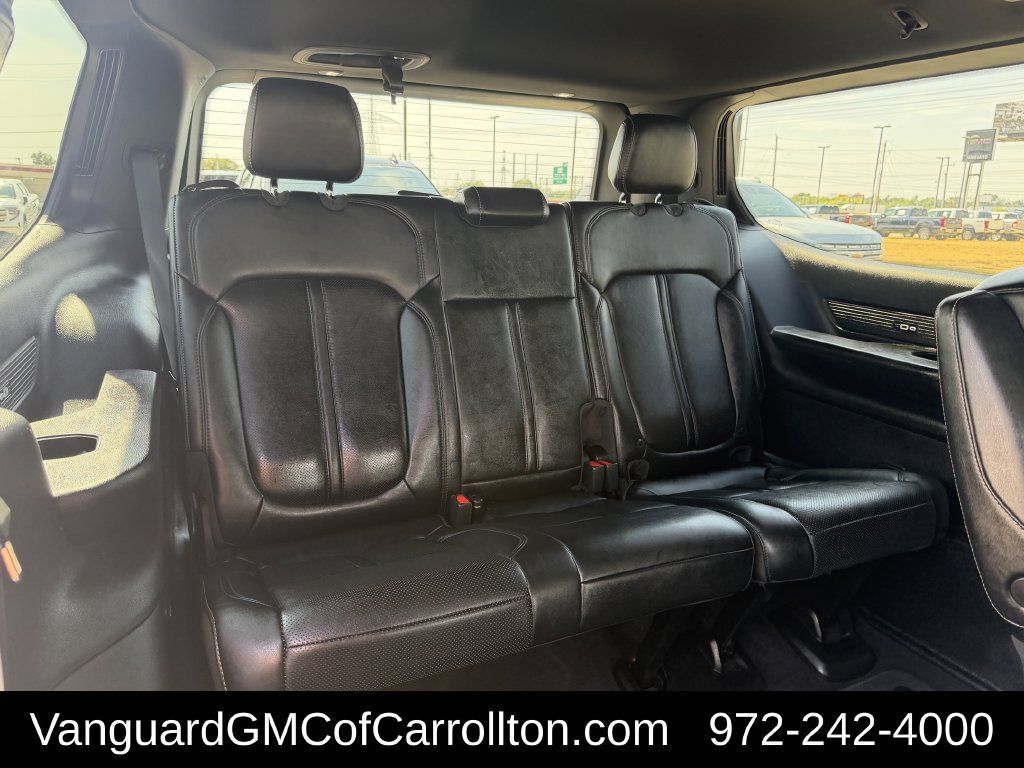 Used 2024 Jeep Wagoneer Series III AWD/4WD image 31