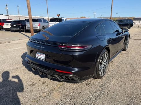 Used 2017 Porsche Panamera Turbo image 7