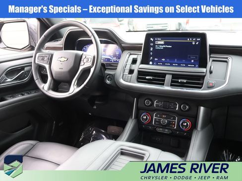 Used 2024 Chevrolet Suburban LT AWD/4WD image 14