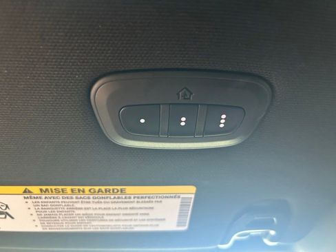 Used 2025 RAM 2500 Laramie AWD/4WD image 56