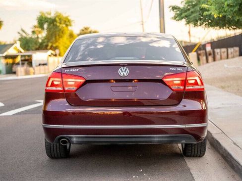 Used 2013 Volkswagen Passat TDI SEL Premium image 4