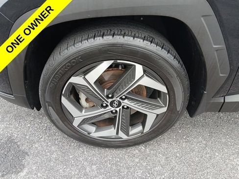 Used 2022 Hyundai Tucson Limited AWD/4WD image 2