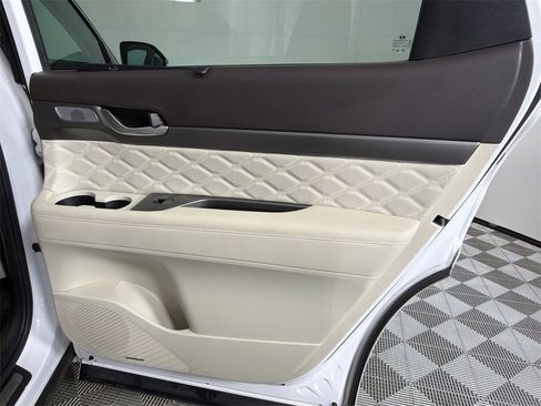 Used 2020 Hyundai Palisade Limited image 18