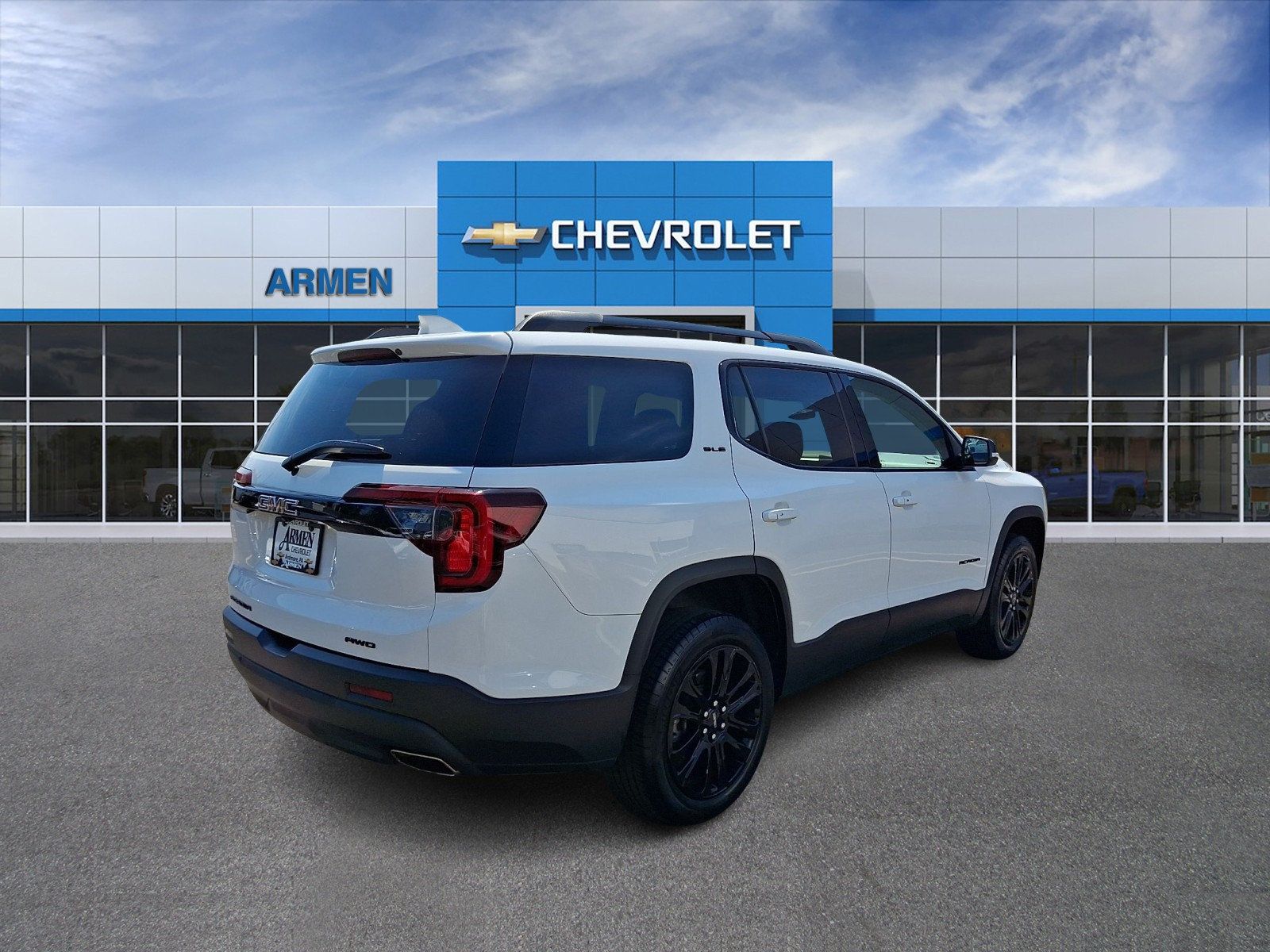 Certified 2023 GMC Acadia SLE w/ Driver Convenience Package AWD/4WD image 5