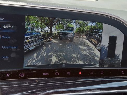 Used 2023 Cadillac Escalade Sport AWD/4WD image 29