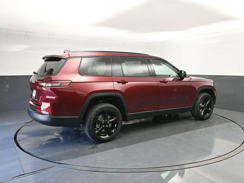 New 2025 Jeep Grand Cherokee L Altitude image 14