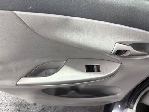 Used 2010 Toyota Corolla FWD image 26