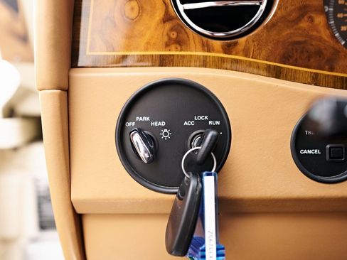 Used 1990 Rolls-Royce Silver Spur II image 74