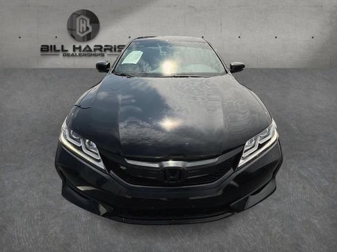Used 2017 Honda Accord EX-L image 2