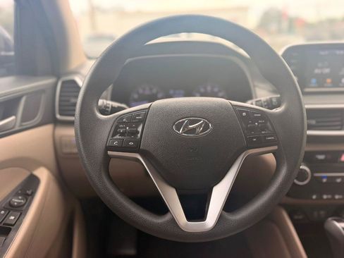 Used 2019 Hyundai Tucson Value FWD image 18