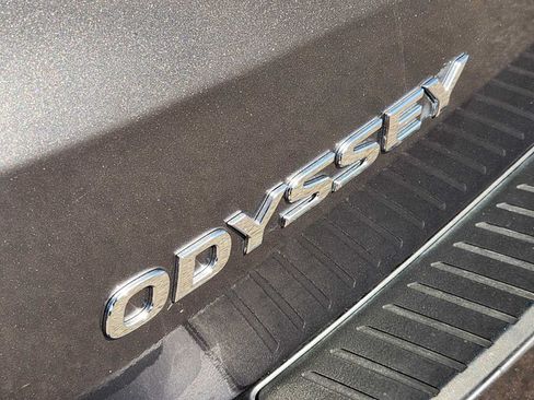 Used 2018 Honda Odyssey LX image 11