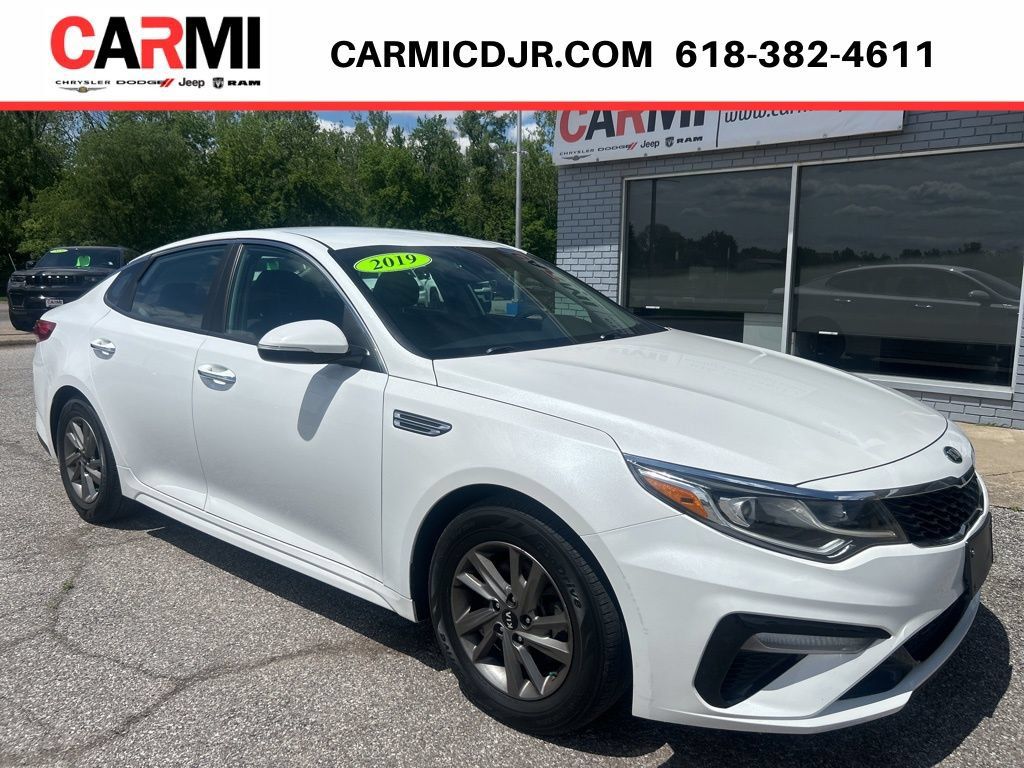 Used 2019 Kia Optima LX FWD image 1