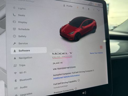 Used 2022 Tesla Model Y Performance image 36