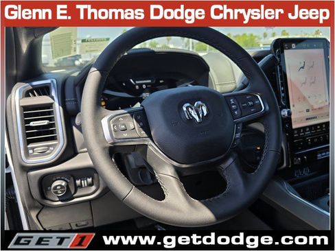 New 2026 RAM 2500 Laramie AWD/4WD image 11