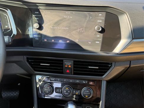 Used 2019 Volkswagen Jetta SEL FWD image 19