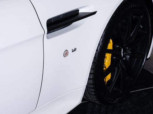 Used 2017 Aston Martin V12 Vantage S RWD image 25
