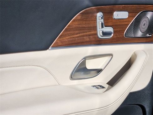 Certified 2022 Mercedes-Benz GLS 450 4MATIC image 16
