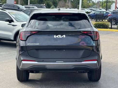 New 2026 Kia Sportage EX w/ EX Panorama Roof Package FWD image 4