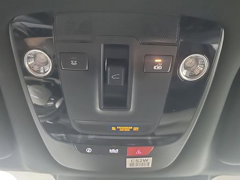 Used 2023 Kia Sorento SX Prestige image 34