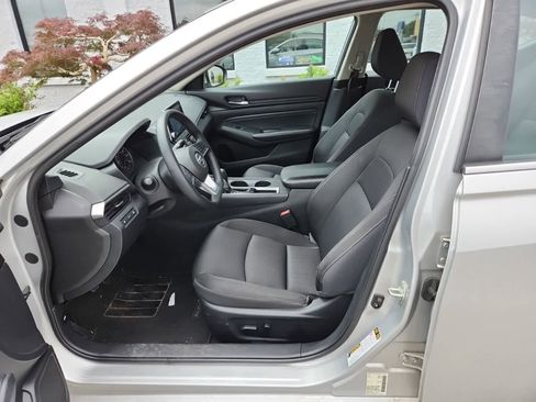 Used 2020 Nissan Altima 2.5 S FWD image 15