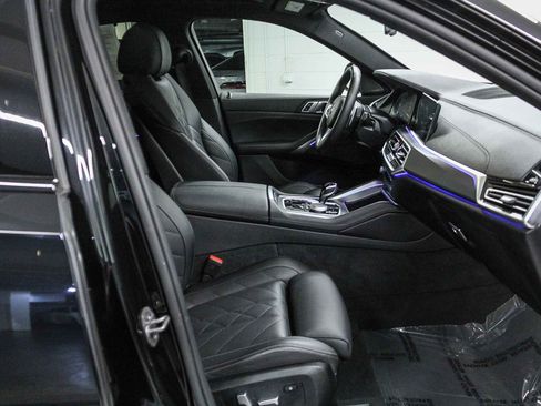 Certified 2023 BMW X6 xDrive40i w/ M Sport Package image 18