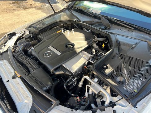 Used 2018 Mercedes-Benz C 300 C 300 image 38