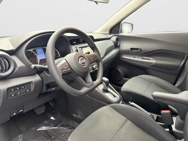 Used 2025 Nissan Kicks Play S FWD image 10