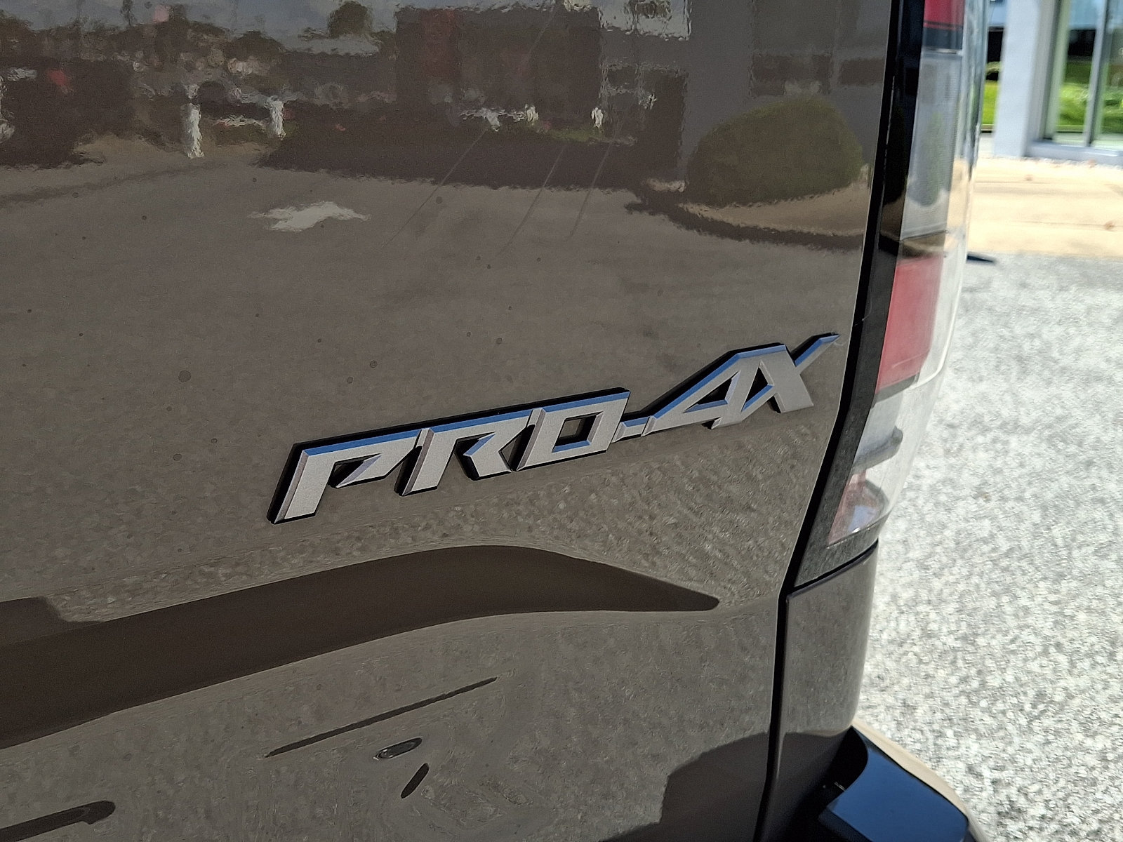 Certified 2022 Nissan Frontier PRO-4X AWD/4WD image 31