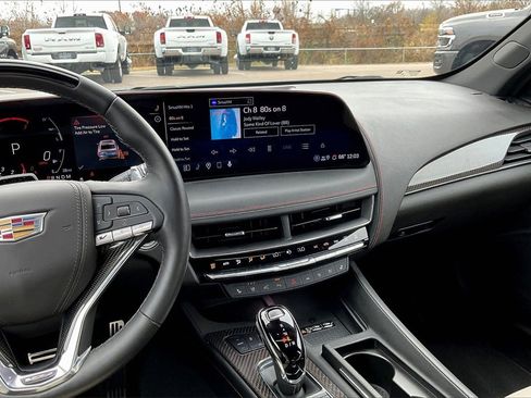 Used 2025 Cadillac CT5 V image 6