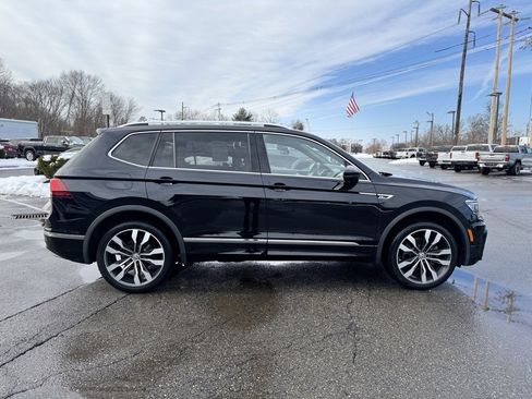 Used 2021 Volkswagen Tiguan SEL Premium R-Line image 8