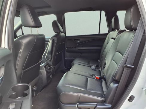 Used 2021 Honda Passport EX-L image 13