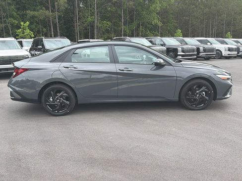 New 2026 Hyundai Elantra Sport FWD image 7