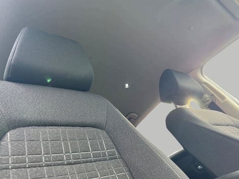 New 2026 Honda HR-V LX image 19