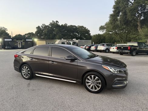 Used 2016 Hyundai Sonata Sport w/ Option Group 03 FWD image 2
