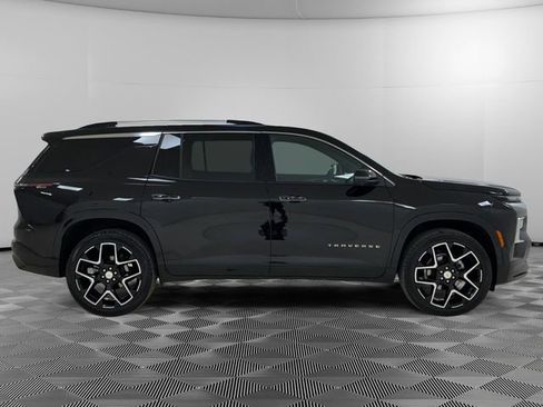 Certified 2025 Chevrolet Traverse High Country w/ LPO, Floor Liner Package AWD/4WD image 6