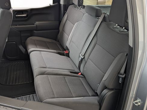 Used 2023 Chevrolet Silverado 1500 Custom image 17