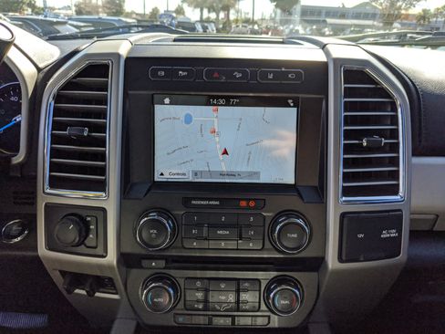 Used 2017 Ford F450 Lariat w/ Lariat Ultimate Package image 27