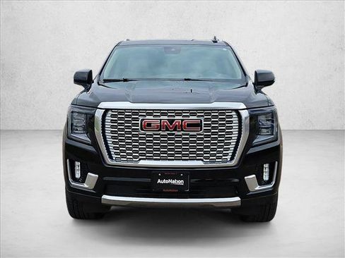 Used 2023 GMC Yukon Denali w/ Denali Reserve Package AWD/4WD image 8