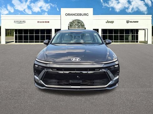 Used 2025 Hyundai Sonata SEL FWD image 3