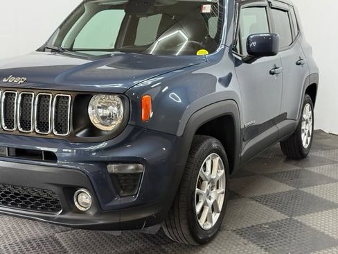 Used 2020 Jeep Renegade Latitude w/ Cold Weather Group AWD/4WD image 7