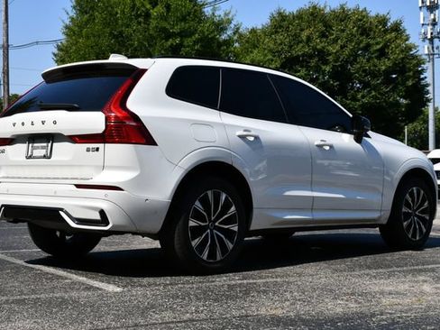 Certified 2023 Volvo XC60 B5 Plus w/ Climate Package AWD/4WD image 7
