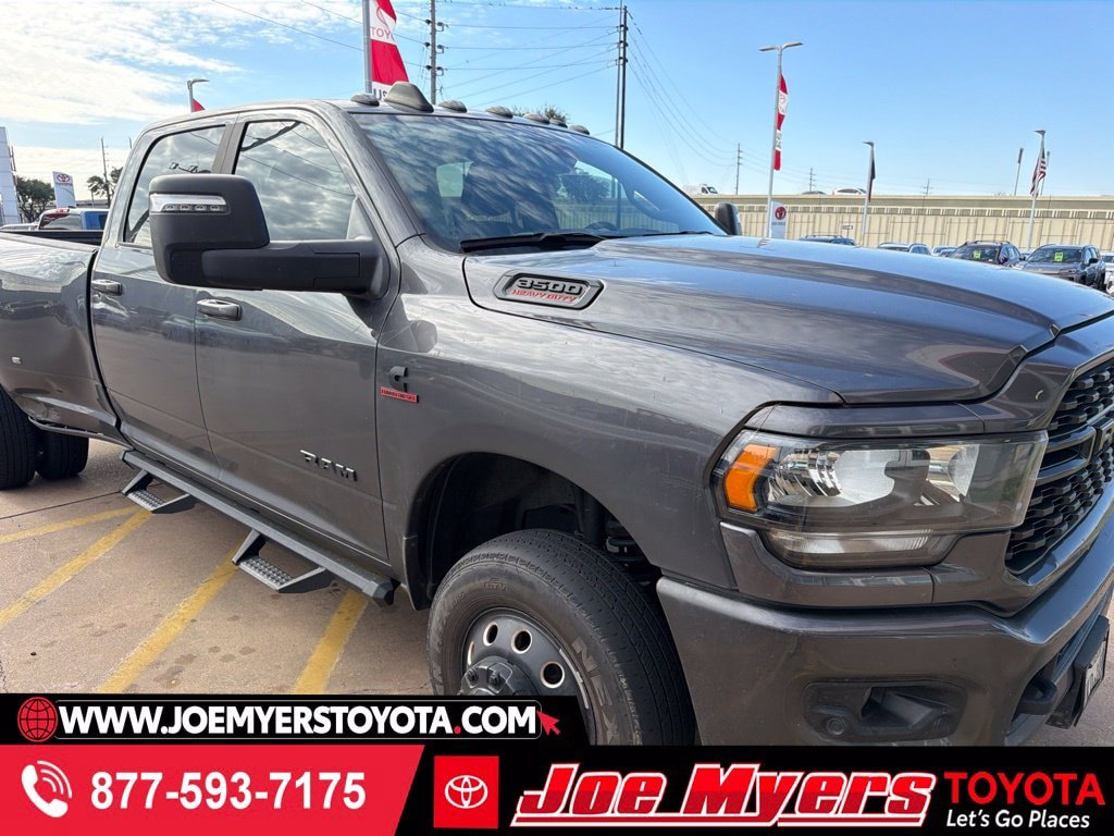 Used 2024 RAM 3500 Big Horn w/ Night Edition AWD/4WD image 1