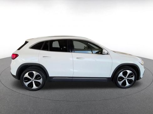 Used 2025 Mercedes-Benz GLA 250 4MATIC image 16